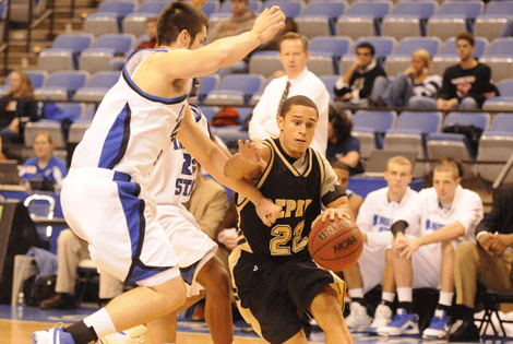 DePauw's Moore; Trinity's Cunningham Highlight 2008-09 All-SCAC Men's Basketball Honors