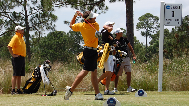 Southwestern Falls to 14th Place After Third Round of NCAA Men's Golf Championship