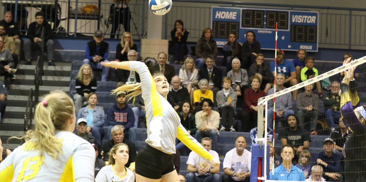 Southwestern falls in heart-breaking four-set match to CMS