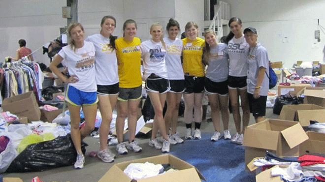 Birmingham-Southern Volleyball Team Volunteers In Tuscaloosa With Tornado Relief Efforts