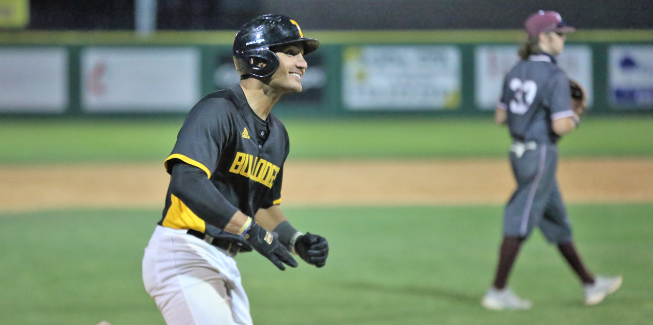 Randy Huerta, Texas Lutheran University, Hitter of the Week (Week 10)