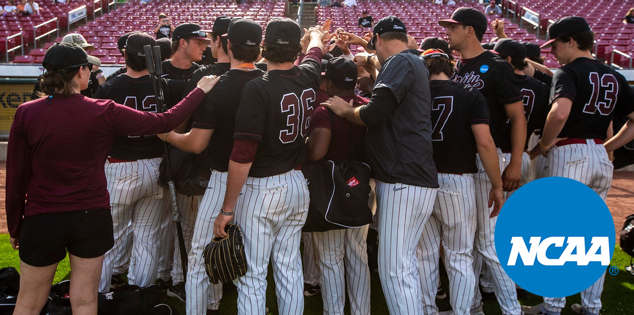 No. 15 Trinity Ends World Series Run With Loss to No. 4 LaGrange